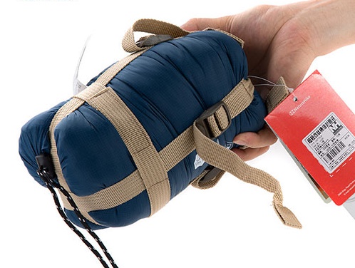 Túi ngủ mang theo khi đi xe